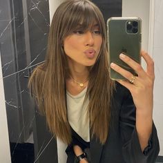 Brown Hair Bangs, Brown Hair Inspo, Blonde Hair Inspiration, Hair Stylies, Haircuts Straight Hair, Long Hair With Bangs, Love Hair