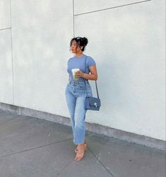 Classy Flowy Outfits, Modest Fashion Outfits Jeans, 30 Style Clothes, Fancy Outfits Plus Size, Bad And Bougie Outfits, No Effort Outfits, Casual Style Black Women, Modest Outfits Black Women Summer, Spring Outfit Baddie