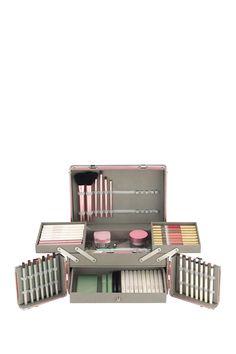 OMG drool! Ultimate Mega Kit by Mally Beauty on @HauteLook Makeup Kit Bag, Beautiful Goddess, Beauty Must Haves, Casual Chic Style, Cute Makeup, Beauty Treatments, Makeup Kit