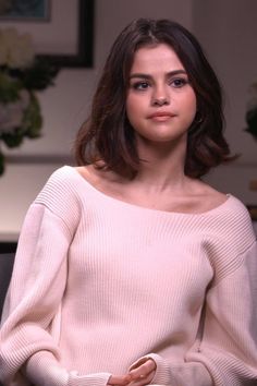 Selena Gomez Short Hairstyles, Selena Gomez Bob, Selena Gomez Haircut, Selena Gomez Interview, Selena Gomez Short Hair, Selena Gomez Hair, Target Store, Women Crush, Selena Gomez Cute