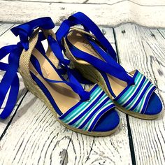 Talbots Lace Up Gladiator Espadrille Sandals - New This Are So Adorable. Perfect For Any Occasion To Add A Little Flare To Your Outfit. Beautiful Colors And Ribbon Ties. Size 6. Has A 1 Inch Wedge Heel. Thank You For Considering These Beautiful Talbot Shoes. Spring Blue Espadrilles With Removable Insole, Adjustable Blue Heels For Summer, Blue Beach Wedge Sandals With Removable Insole, Summer Blue Heels With Round Toe, Blue Closed Toe Wedge Sandals For Vacation, Blue Wedge Sandals For Beach With Round Toe, Blue Round Toe Wedge Sandals For Beach, Blue Closed Toe Espadrilles For Vacation, Blue Open Toe Espadrilles For Vacation