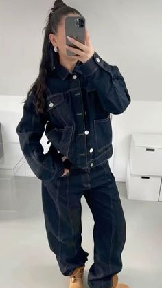 Overalls Dress Outfit, Street Style Outfits Casual, Mode Zara, Cute Everyday Outfits, Looks Style, Lookbook Outfits, Streetwear Outfit, Denim Outfit, Masking Tape