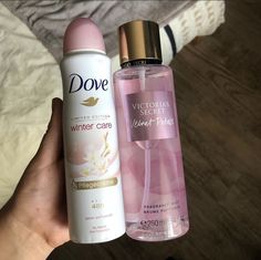 فيكتوريا سيكريت, Profumo Victoria Secret, Haut Routine, Perfume Body Spray, Bath And Body Works Perfume, Shower Skin Care, Victoria Secret Perfume, Pretty Skin Care, روتين العناية بالبشرة