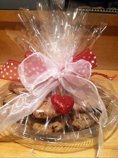 cookies wrapped in plastic and tied with bows