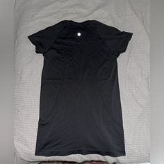 Black Lululemon Swiftly Tech Short Sleeve. Size 6. Brand New!!!! Love The Shirt But It’s Just Too Big For Me. Black Athleisure T-shirt For Yoga, Black Short Sleeve Activewear For Loungewear, Black Crew Neck Yoga Activewear, Black Crew Neck Activewear For Yoga, Black Go-dry Tops For Loungewear, Black Moisture-wicking Top For Loungewear, Fitted Black T-shirt For Yoga, Lululemon Black Swiftly, Black Swiftly Tech