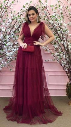 Plus Size Bridesmaid Dresses Flattering, Tulle Dress Diy, Wedding Guest Dress Plus Size, Simple Evening Gown, Girls Fashion Tops, Cotton Maxi Dress, Trendy Dress Outfits, Bridesmaid Dress Colors, Bridesmaid Dresses Plus Size