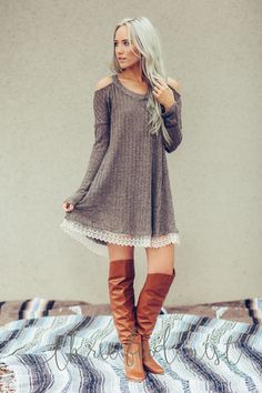 Three Bird Nest | Bohemian Clothing Lace Trim Sweater, Boho Mode, Wool Sweater Dress, Diy Vetement, Boho Sweater, Bohemian Clothing, Bohemian Clothes, Chunky Sweater, Fall Winter Outfits