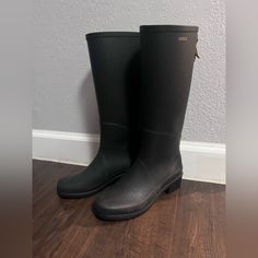 16” Tall Top To Bottom 1.25” Heel Minimalist Rainboot Narrow Calf Made In France Size 39 ****Size Guide Shows This To Be A Us Size 8 Or 9, Depending On Which Guide You Look Atfor Reference, I’m A True 9.5 And It Was A Tad Snug. Comfortable Enough To Wear But Not For Long Periods So I Would Suggest This For Someone Whose A Us Womens Size 8.5-9 Long Periods, Winter Rain, Made In France, Rain Boots, Size Guide, Womens Sizes, Women Shoes, France, Boots