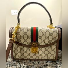 Used But Well Kept Downsizing. Vintage Gucci Tote Shoulder Bag, Gucci Handheld Shoulder Bag For Formal Occasions, Vintage Gucci Evening Bags, Gucci Formal Handheld Shoulder Bag, Formal Gucci Handheld Shoulder Bag, Vintage Gucci Top Handle Shoulder Bag, Vintage Gucci Top Handle Bag, Vintage Gucci Shoulder Bag For Daily Use, Vintage Gucci Rectangular Bag