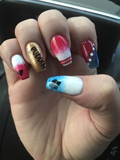 Photo of Pro Top Nails - Anaheim, CA, United States. Harley Quinn nails for my Halloween costume Villain Nails, Harley Quinn Nails, Halloween Nail Designs, Halloween Nail Art, Manicure Y Pedicure, Coffin Nails Designs, Manicure E Pedicure, Cute Acrylic Nails, Acrylic Nail Designs