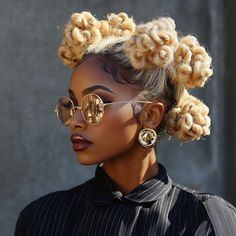 Bantu Knots Locs Hairstyles, Bantu Knots With Braids, Bantu Knots Hairstyles, Bantu Knot Styles, Hp Oc, Afrocentric Hairstyles, Urban Hairstyles, Bantu Knot Hairstyles, Bantu Knot Out