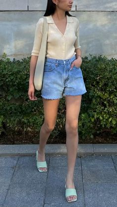 Summer Lookbook, Kendall Jenner Style, Summer Style Casual, Casual Summer Outfit, Casual Dinner Outfit, Spring Outfits Casual, Parisian Style, Preppy Style, Fitness Inspo