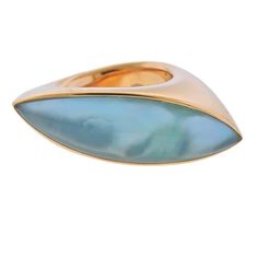 Vhernier Fuseau Mother of Pearl Crystal Rose Gold Ring Crystal Top, Antique Jewelry Rings, Pearl Rose, Crystal Rose, Pearl Crystal, Modern Ring, Rock Crystal, Pearl Ring, Smoky Quartz