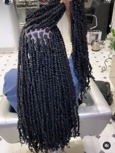 Nubian Twists Long, Kinkin Braid Hairstyles, Juicy Passion Twists, Passion Twists With Curls At The End, Medium Passion Twists Hairstyle Long, Island Passion Twist, Long Spring Twists, Twist With Curly Ends, Passion Twists Hairstyle Long