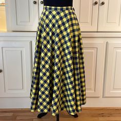 Zaful Flare Skirt With Wide Skirt. Navy Blue And Yellow Checkered Pattern. Size Zipper And Button Closure. Size Small. Brand New With Tags. Please See Pictures For All Measurements. Brown Skirts, Boho Skirts, Yellow Fashion, Checkered Pattern, Knit Skirt, Printed Skirts, Flare Skirt, Blue Yellow, A Line Skirts