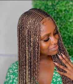 Gahan Weaving Hair, 2 Layer Fulani Braids, Trending Braids 2023, Fulani Braids Middle Part, Jamaica Hairstyles, Fishtail Hairstyle