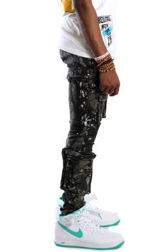 Men's premium twill forest camo pattern cargo pants.Multi Tactical function 3D Cargo Pockets.Asymmetric 3D Cargo pocket for unique looking.Side seam mobile pocket for easy access.stretchableSlim fitModel 5'10''. Wears Medium Top & 32 Bottom100% cottonLove to KLEEP / Love YourselfImported.Designed by L.T.K. Camouflage Techwear Cargo Pants With Side Pockets, Tactical Camouflage Cargo Pants, Cargo Pocket, Easy Access, Cargo Pants, Camo, Forest, Pants, Pattern