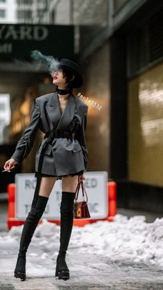 Edgy Romantic Style Outfits, Edgy Mini Skirt For Alternative Fashion, Edgy Ruffled Mini Skirt For Alternative Fashion, Edgy High-rise Black Mini Skirt, Alternative Style Black Knee-high Boots For Streetwear, Edgy Streetwear Mini Skirt, Choi Sora, Goth Outfit