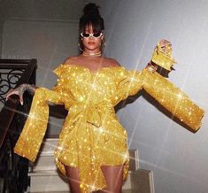 Orange Aesthetic Celebrities, Rihanna Yellow Aesthetic, Yellow Celebrity Aesthetic, Rihanna Widget, Yellow Aesthetic Celebrity, Rihanna Aesthetic Mood, Yellow Girl Aesthetic, Fashion Widgets, Rhianna Aesthetic