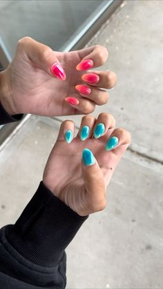 Aura nails blue and pink Best Friends Nails Bff, Aura Nails Blue, Nails Blue And Pink, Blue Aura Nails, Friends Nails, Nail Designs Easy Diy, Cruise Nails, Cute Nail Colors, Classy Acrylic