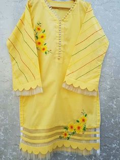 Simple Shirt Design, Salwar Design, Plain Kurti, Punjabi Dresses, Designing Ideas, Trendy Shirt Designs