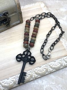 Key Jewelry Diy, Skeleton Key Jewelry, Pink Zebra Jasper, Key Crafts, Black Skeleton, Skeleton Key Necklace, Red Creek Jasper, Boho Style Necklaces, Cycle Chic