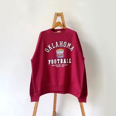 Vintage Oklahoma University OU Sooners sweatshirt/ XL * PLEASE READ BEFORE PURCHASE * PLEASE consider the PHOTOS before making the decision * The images may DIFFER in appearance from the actual product because we took pictures under daylight.  * PLEASE send your PHONE NUMBER after your purchase for the shipping company to contact you X No returns X No refund Condition : 9/10 More details : look at the pictures  Brand : Lee Size On Tag : XL Pit to pit/ Chests : 27/54 inches  Length : 29 inches  Material : cotton polyester  Color : red (maroon) * Payment accept PayPal only * ALL ITEMS are VINTAGE which may show some signs of wear and tear * Due to the different display and different light, the picture may not reflect the actual color of the item Thank you RE/17/8/23 Oversized Throwback Sweatshirt For Fall, Oversized 90s Sweatshirt For College, Retro Long Sleeve Sweatshirt For Sports Season, Oversized Throwback Sweatshirt For College, Red Throwback Long Sleeve Sweatshirt, Red Long Sleeve Throwback Sweatshirt, Oklahoma University, Ou Sooners, University Of Oklahoma