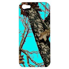 an image of a tree with leaves on it's back cover for the iphone 4g