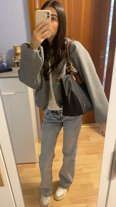 #fallfits #stockholm #scandinavian #girly #outfitoftheday #zarastyle #zara #cuteoutfitsforschool #longchamp #longchamplepliage #autumn #outfitgoals #outfitinspo Urbanic Outfit, Aesthetic Club, Longchamp Outfit, Scandinavian Outfit, Stockholm Outfit, Gray Outfit, Oufits Casual, Zara Outfit