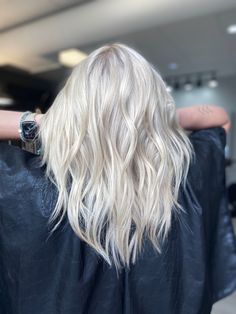 Toned Platinum Blonde Hair, Pearl Blonde Vs Platinum, Light Grey Blonde Hair, Pearl Platinum Blonde Hair, Medium Length Icy Blonde Hair, Platnomblonde Hair, Bright Ashy Blonde Hair, Icy Blonde Highlights On Blonde Hair, Icy Blonde With Lowlights