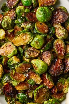 Caramelized brussels sprouts Thanksgiving Sides Recipes, Best Thanksgiving Sides, Healthy Green Bean Casserole, Healthy Green Beans, Pear Salad Recipes, Thanksgiving Side Dishes Easy, Thanksgiving Food Sides, Healthy Thanksgiving Recipes, Classic Thanksgiving