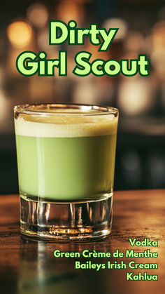 Dirty Girl Scout Kahlua Cocktails, Dirty Girl Scout, Cocktails For Beginners, Cocktail Corner, Baileys Cocktails, Vodka Cocktails Easy, Vodka Cocktails Recipes