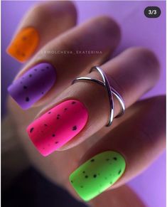 Summer Nails 2023 Neon Colors, Bright Neon Acrylic Nails Short, Trendy Neon Nails, Neon Design Nails, Neon Nails Designs Short, Bright Neon Acrylic Nails Summer, Neon Gel Nails, Short Neon Nails, Neon Nails Designs