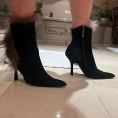 Cesare Patocchi Bootie With Fox Fur And Black Suede And Satin Detail And Skinny Heel. Size 37 Cesare Paciotti, Suede Booties, Fox Fur, Black Suede, Bootie, Black Gray, Bootie Boots, Black And Grey, Ankle Boots