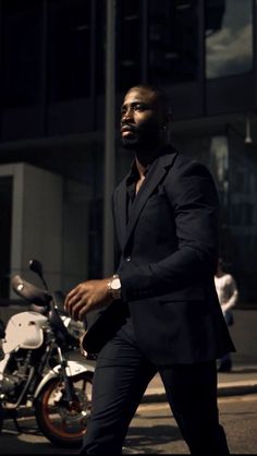 men luxury lifestyle Black Suit Photoshoot Men, Business Suit Aesthetic, Black Suit And Black Shirt, Navy Suit Black Shirt, Black Men Suits Fashion, Suit Photoshoot Ideas, Black Man Aesthetic, Black Men Aesthetic, Black Men In Suits