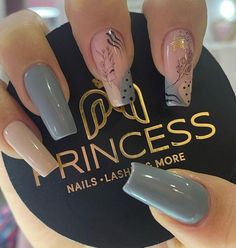 Cute April Nails, Simple And Cute Nails, Nails Ideas For Summer, Nails Of 2023, Cute Nails Ideas, Acrylic Nails Nude, White Tip Nails, Blue Glitter Nails