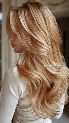 Unique Blonde Hair, Unique Blonde Hair Color Ideas, Strawberry Blonde Hair Balayage, Light Strawberry Blonde Hair Balayage, Light Strawberry Blonde Hair, Haircolor Ideas, Hair Winter, Haircut Images