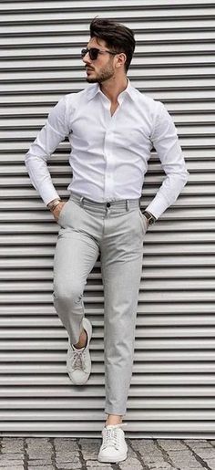 Style With White Shirt, Well Dressed Men Casual, Business Man Photography, Best Poses For Boys, Photography Shirts, Blazer Outfits Men