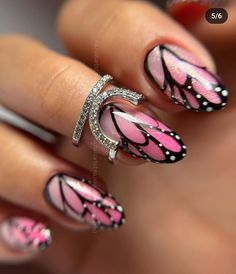 Cat Eye Butterfly Nails, Butterfly Almond Nails, Butterfly Wing Nails, Glitter French Nails, Horror Nails, Mickey Nails, Gel Nail Art Designs, Gel Nails Diy, Really Cute Nails