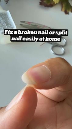 Fix Cracked Nail, Fix Broken Nail, Plaid Nail Designs, Diy Nails Easy, Split Nails, Broken Nails, Plaid Nails, Homemade Beauty Tips