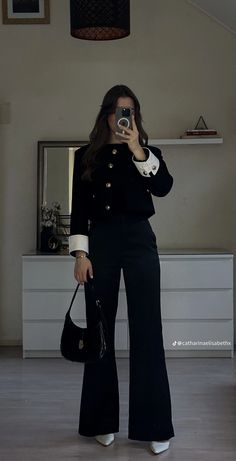 Old Money Outfits, Winter Fashion Outfits Casual, Casual Chique, Business Outfits Women, Corporate Outfits, Classy Work Outfits, Stylish Work Outfits, Work Outfits Women, Formal Outfit