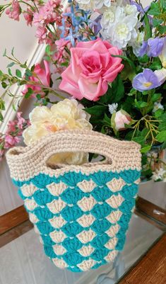 It is a  so cute handbag. You can use it as gift , it can't be better. Crochet Mobile Phone Pouch Bag As Gift, Handmade Crochet Clutch Bag For Gift, Cream Handheld Shoulder Bag For Gift, Small Handmade Shoulder Bag As Gift, Cute Crochet Tote Bag For Gift, Small Handmade Shoulder Bag For Gift, Cute Crochet Tote Bag As Gift, Crochet Pouch Gift Bag, Blue Rectangular Crochet Bag For Gift