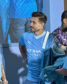 City Wallpaper Laptop, Man City Wallpaper, Football Boyfriend, Manchester City Football Club, Jack Grealish, City Boy, Wallpaper Laptop, City Wallpaper, Man City