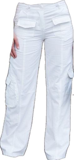 Casual Full-length Cargo Pants With Functional Pockets, White Casual Cargo Pants For Outdoor, Casual White Cargo Pants For Outdoor, White Casual Cargo Pants For Outdoor Activities, Casual White Cargo Pants For Outdoor Activities, White Bottoms With Pockets For Outdoor, White Outdoor Bottoms With Pockets, Outdoor White Bottoms With Pockets, Casual White Parachute Pants For Outdoor