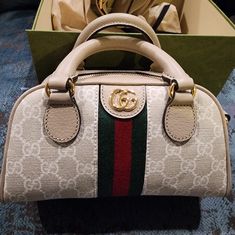 Brand New, In Box With Dust Bag Included! This Is A Rare Gucci Bag That You Will Not See Many Of Out There! White Gucci Shoulder Bag With Handles, White Gucci Bag With Handles, Gucci Top Handle Bag As Gift, Dionysus Super Mini Bag, Gucci Dionysus Super Mini, Gucci Messenger Bags, Supreme Bag, Gucci Mini, Gucci Crossbody Bag