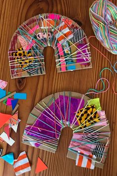 colourful collage rainbows kids craft project Fabric Art For Preschool, Elementary Yarn Art Projects, Cardboard Rainbow Collage, Kindergarten Weaving Projects, Collaborative Weaving Project, No Sew Kids Crafts, Preschool Collage Art, School Age Art Projects, Collage Projects For Kids