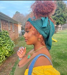 Spiritual Girl, Track Hairstyles, Classy Hairstyles, Brown Skin Makeup