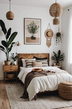 Revitalize your sanctuary with our list of 24 trendy bedroom ideas for 2023! From bold color palettes and textured accents to minimalist designs and eco-friendly decor, discover fresh inspiration to transform your space into a stylish retreat. Bedroom Ideas Boho Chic, Natural Boho Bedroom, Cozy Natural Bedroom, Bedroom Inspo Minimalist, Boho Bedroom Makeover, Top Bedroom Ideas, Minimalist Boho Bedrooms, Boho Style Bedroom Decor, Bedroom Ideas Minimalist