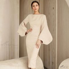 Elluis - Elegant High-Waisted Dress with Figure-Flattering Design and Flared Sleeves Basic Skirt, High Waist Dress, Type One, Types Of Skirts, Flared Sleeves, Types Of Collars, Sleeve Type, Types Of Sleeves, High Waist