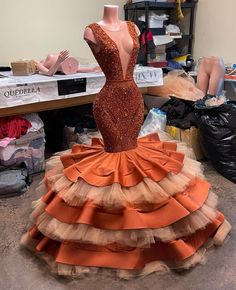 Aso Ebi Style, African Bridal Dress, African Wedding Attire, Traditional Wedding Attire, Afrikaanse Mode, African Wear Dresses, Prom Girl Dresses, African Wedding Dress